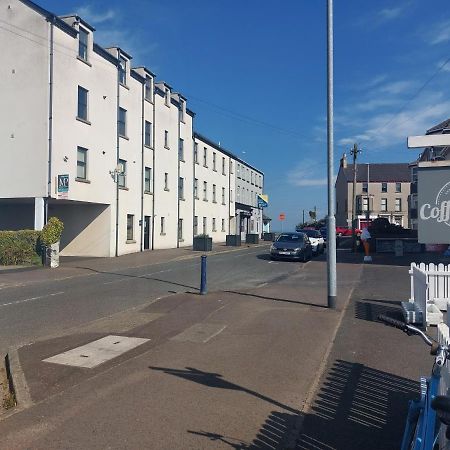 Marine Beach Escape Castlerock Beside Beach Golf Course And Pub Екстериор снимка