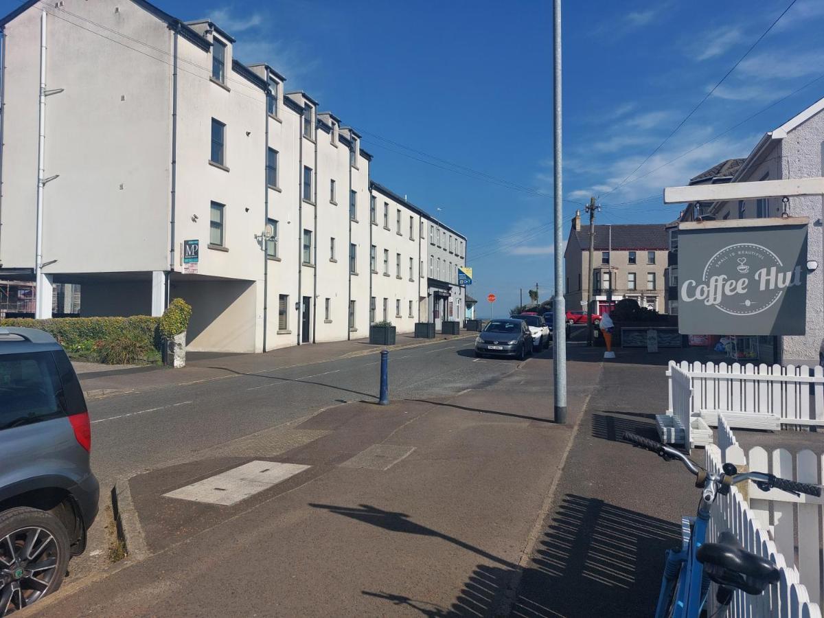 Marine Beach Escape Castlerock Beside Beach Golf Course And Pub Екстериор снимка