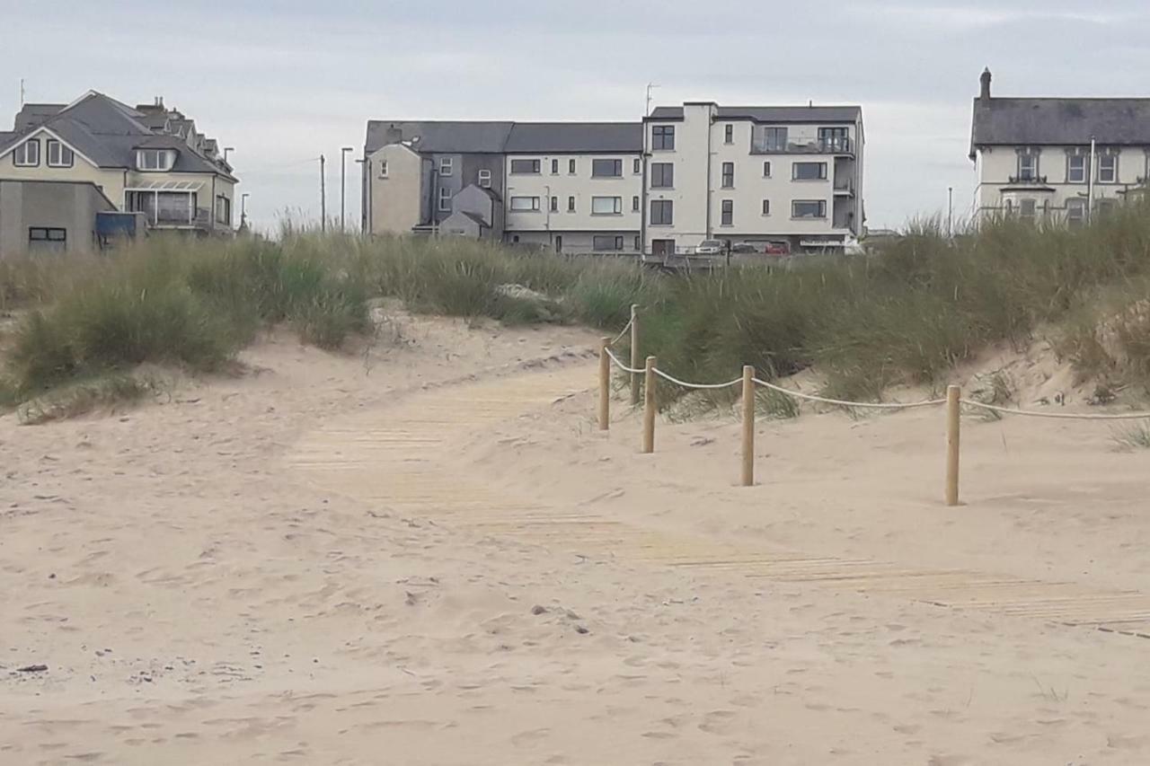 Marine Beach Escape Castlerock Beside Beach Golf Course And Pub Екстериор снимка